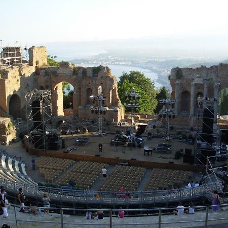Ferienwohnung Taormina Castle And Sea View1 Exterior foto